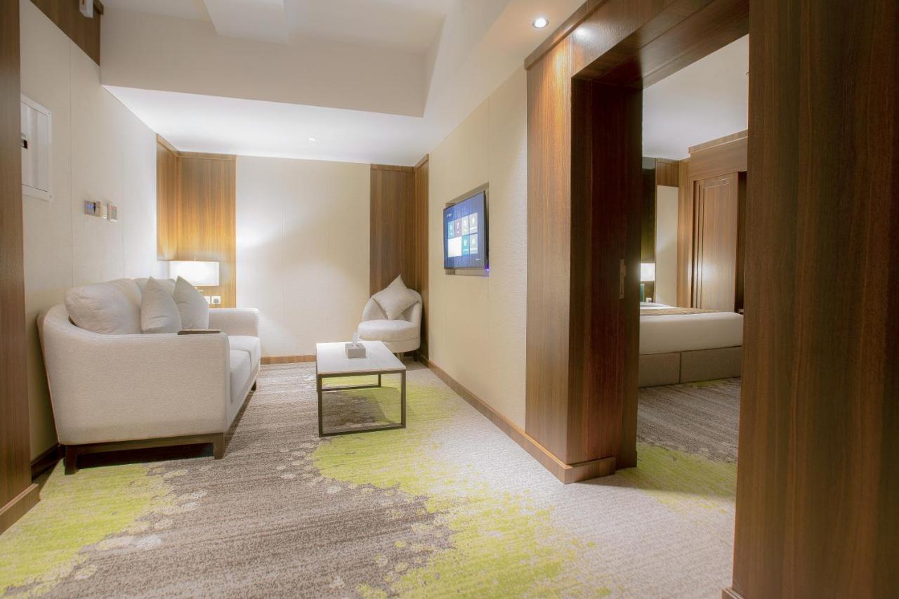 Azar Hotel Ahad Rafidah Exteriör bild
