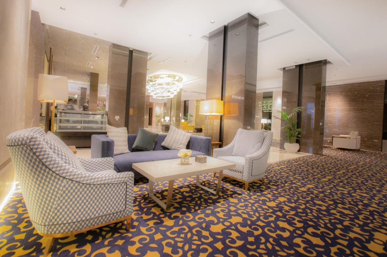 Azar Hotel Ahad Rafidah Exteriör bild