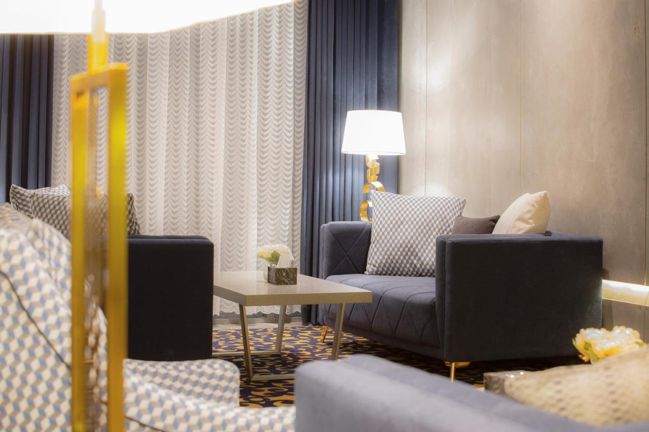 Azar Hotel Ahad Rafidah Exteriör bild