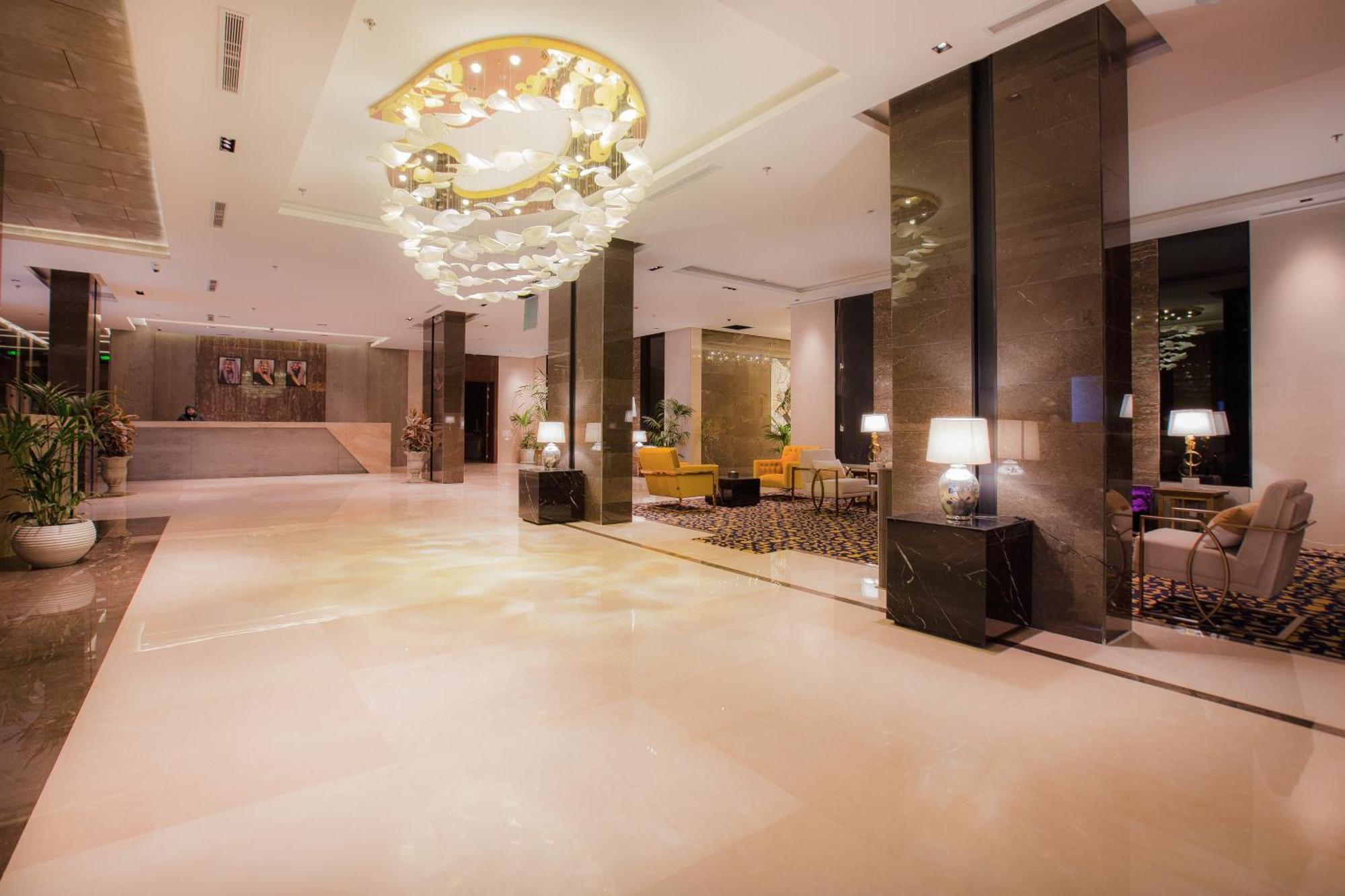 Azar Hotel Ahad Rafidah Exteriör bild