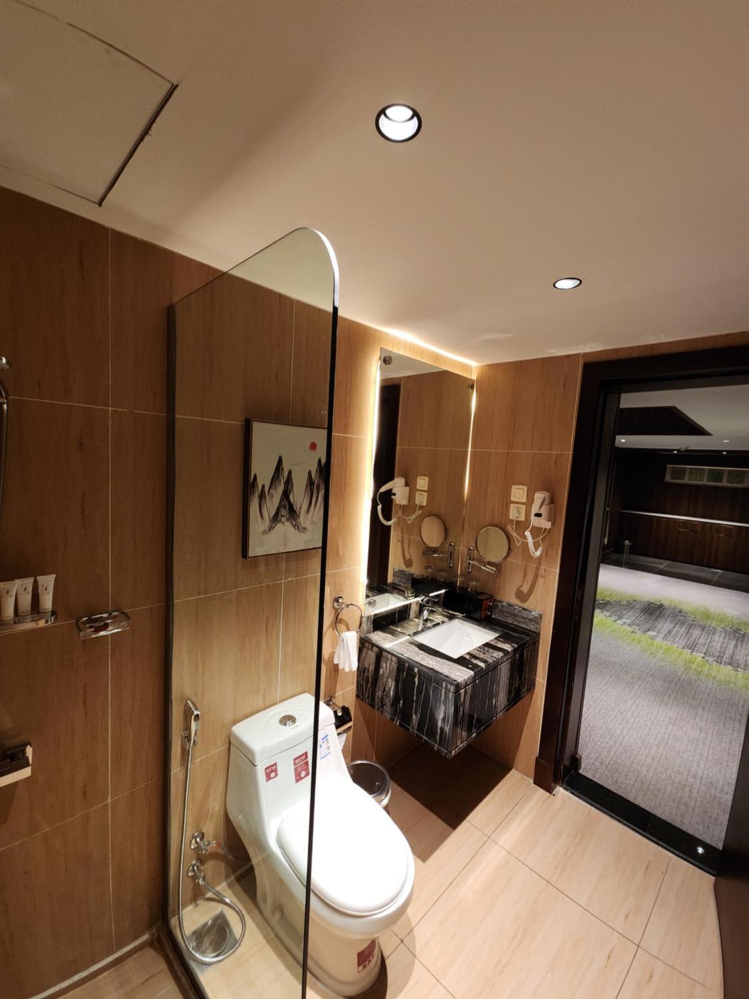 Azar Hotel Ahad Rafidah Exteriör bild