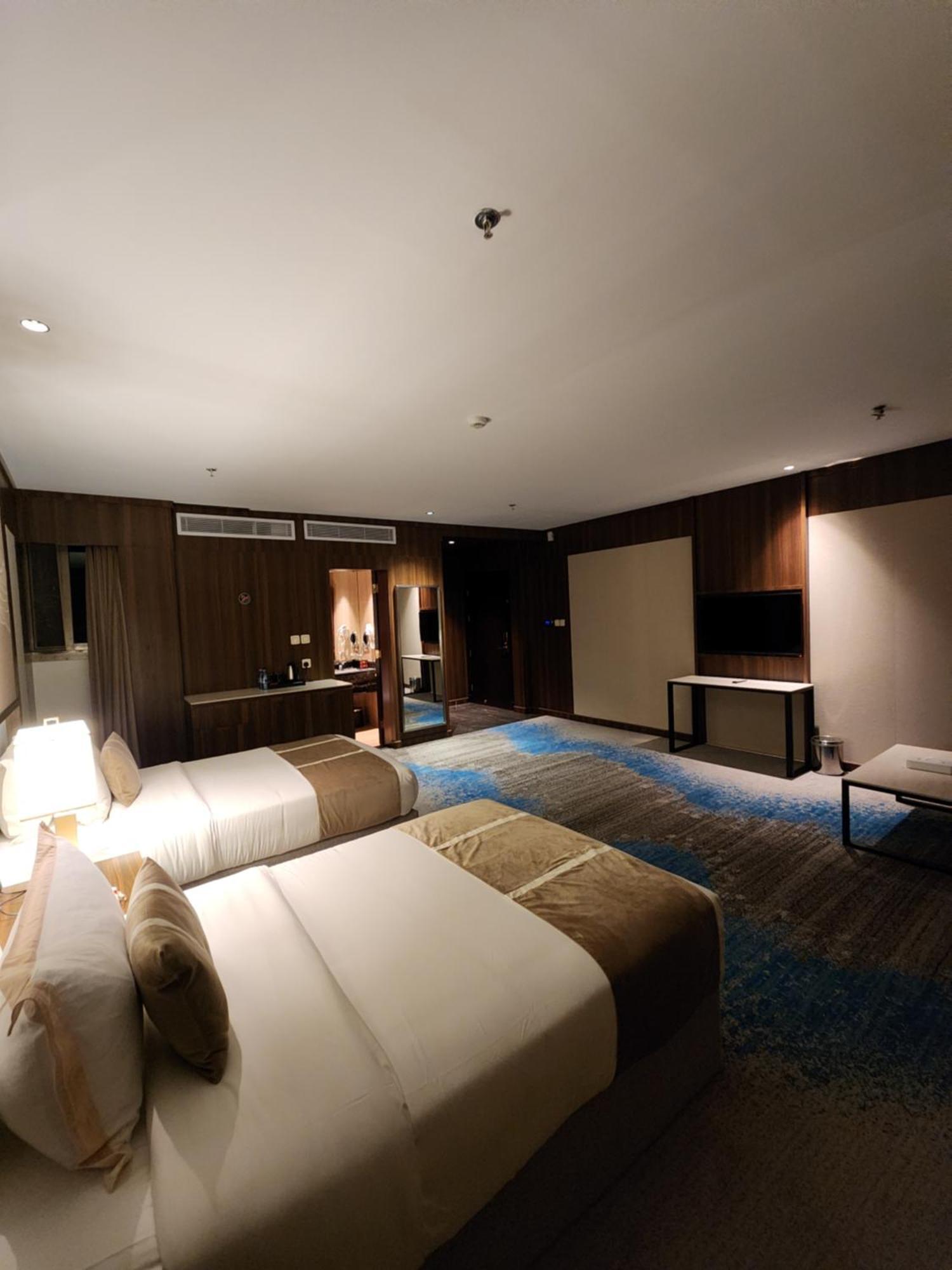Azar Hotel Ahad Rafidah Exteriör bild